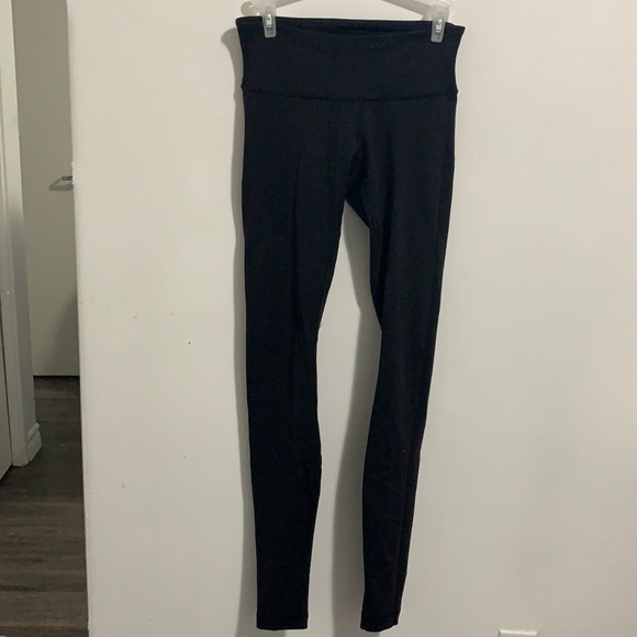 Lululemon Regular Waisted black Leggings - Picture 1 of 4
